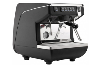 SIMONELLIのコーヒーマシン各種、取り扱いを開始いたしました！